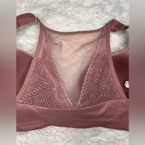 Victoria’s Secret front close bra 36DD - Picture 10 of 16